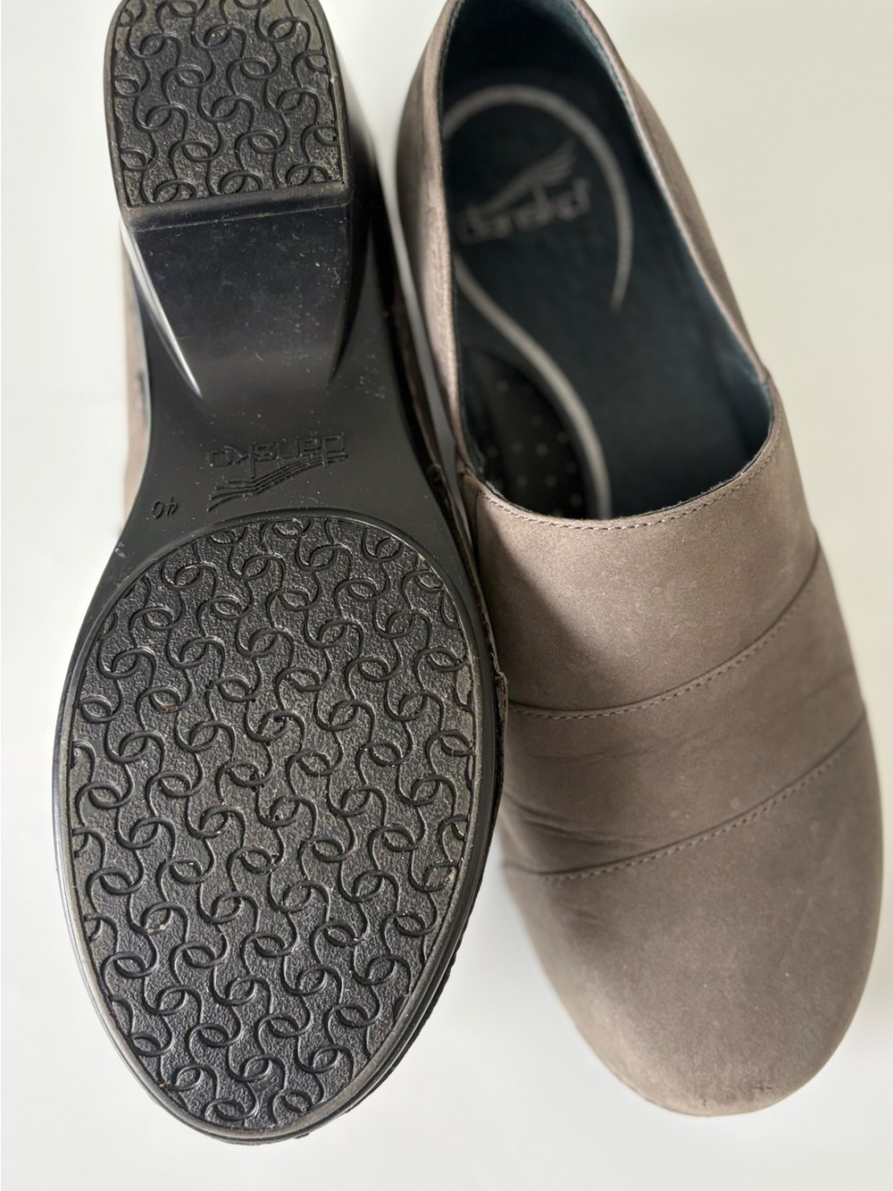 Dansko Taupe Gray Nubuck Leather Slip-On Comfort Clogs EU 40 - Picture 9 of 14